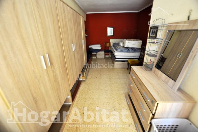 Foto e594f049-8f62-4da0-a9e8-f319421ec36f. Pis amb calefacció aparcament a Ciutat Jardí Valencia