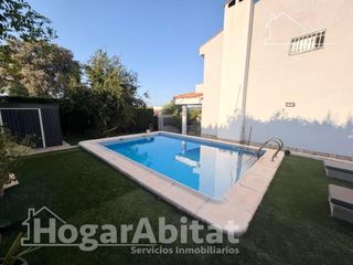 Chalet  Calle garbell. Precioso chalet con piscina, garaje, barbacoa y terraza