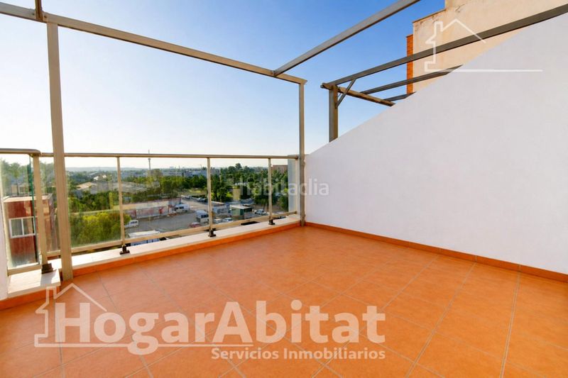 Foto f681070c-f5f9-429e-9ae0-5ff651c7b523. Àtic amb calefacció a Albal