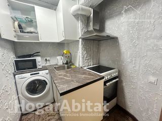 Piso  Calle conchita piquer. Oportunidad de inversión! reformado con ascensor en campanar