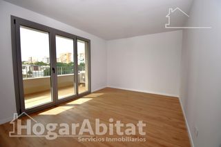 Pis  Calle braç del moli. Nuevo a estrenar con piscina, garaje y terraza