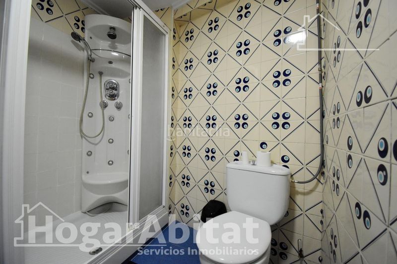 Foto d005d638-aa16-4dfa-9851-d63591d4db3a. Pis a Corea Gandia