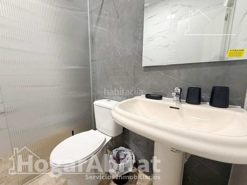 Foto 7aa35b67-f623-4d1c-b8d9-e47d4e1149a2. Local comercial a Nuevo Centro Sagunt
