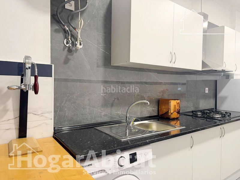 Foto dafe04ba-cff1-420e-baae-dcc47fc9d1b4. Local comercial a Nuevo Centro Sagunt
