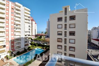 Pis  Calle menorca. Todo exterior y reformado con terraza y con vistas al mar