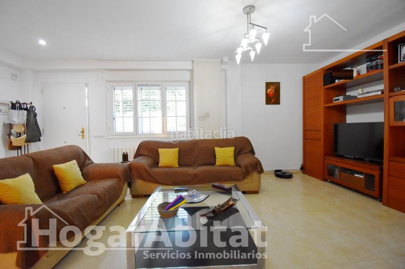 Foto 1dd8ec47-bd33-403a-a9fa-6e929c191316. Casa adossada amb calefacció aparcament piscina a Cullera