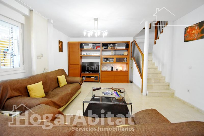 Foto ae84bcbd-4d9f-46db-af7d-2c4be01b1a1f. Casa adossada amb calefacció aparcament piscina a Cullera
