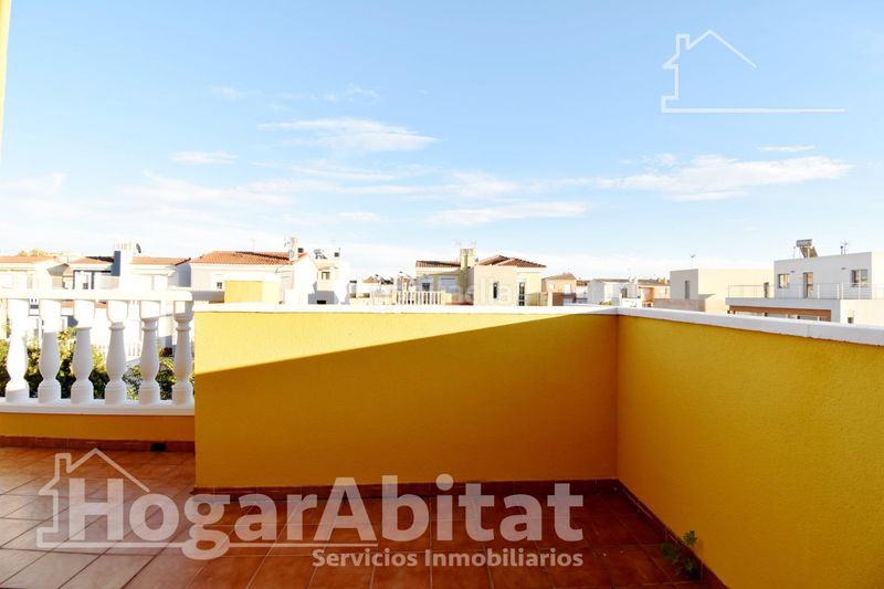 Foto c11a18a3-ca35-4548-8456-c20e609ac971. Casa adossada amb calefacció aparcament piscina a Cullera