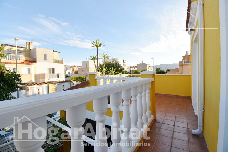 Foto f1df6049-b404-451e-afa4-b421c5b7e839. Casa adossada amb calefacció aparcament piscina a Cullera