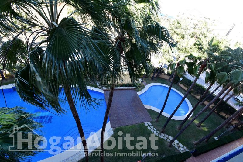 Foto 9b113eef-f739-408a-9d63-2a59d2e9c1e4. Pis amb aparcament piscina a Centro Urbano Dénia