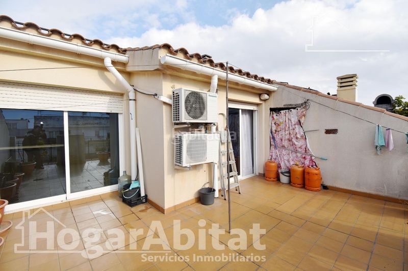 Foto f18a71a2-e339-4c56-bb75-5e516a668ca3. Àtic amb aparcament a Estación - Universidad Castellón de la Plana
