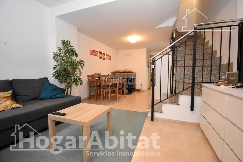 Foto ee1013c3-e10f-4f22-9b77-956ecfa5e5e1. Casa adossada amb aparcament piscina a Playa-Ben Afeli Almazora / Almassora
