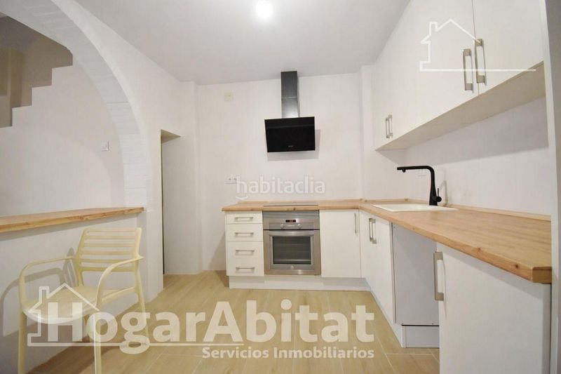 Foto e3e62569-f33f-4b99-84da-62d8b4709d37. Casa a Plaza Elíptica - República Argentina Gandia
