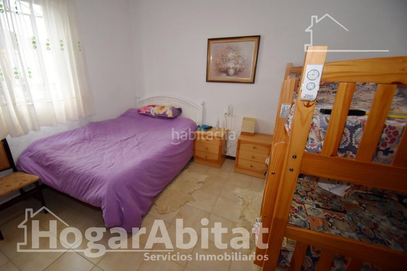 Foto 277ee2fc-2a8c-488f-80b8-8d527f4bdc19. Casa adossada a Playa Morros de Gos Oropesa del Mar