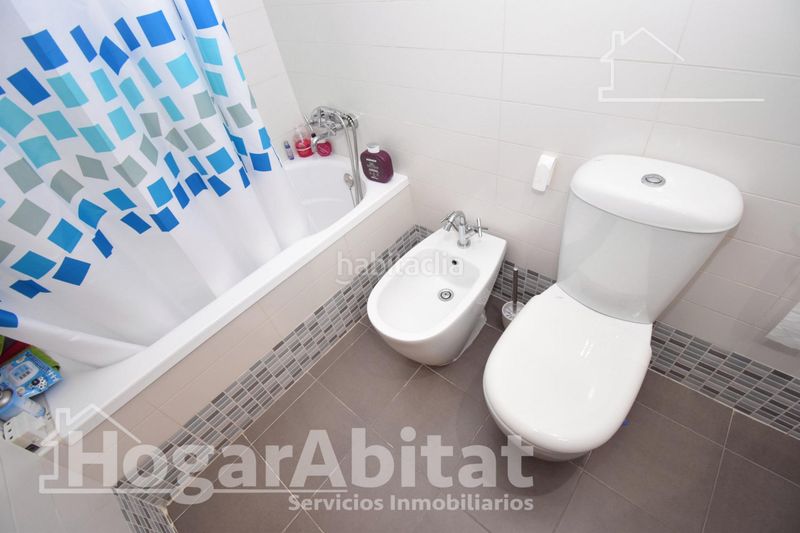 Foto a01376d2-79ec-4351-aaad-f3aa1732fe52. Pis amb aparcament piscina a Centro Almazora / Almassora