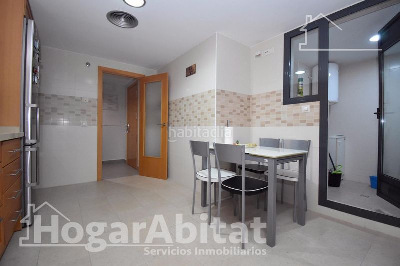 Foto d6894aed-f0d2-4eb6-9029-92358f7b1822. Pis amb aparcament piscina a Centro Almazora / Almassora