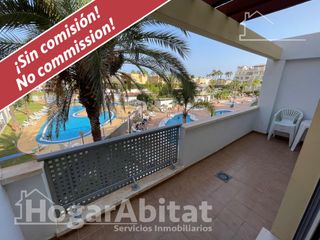 Flat  Calle sotavento. En residencial con piscina, garaje y terraza junto a la playa