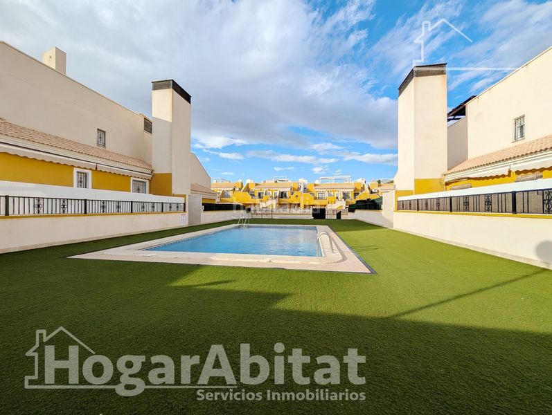 Foto 65507fd2-2b74-41c2-9e86-b39eb0cb3415. Pis amb aparcament piscina a Los Arenales del Sol Elche / Elx