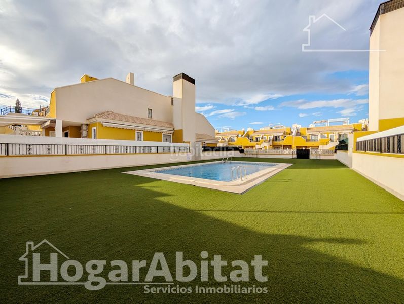 Foto 88f3d0b4-a471-4456-88c5-04ab622f309a. Pis amb aparcament piscina a Los Arenales del Sol Elche / Elx
