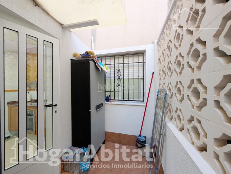 Foto a6d4a8a8-decd-41fe-9620-b675810ba67d. Pis amb aparcament piscina a Los Arenales del Sol Elche / Elx