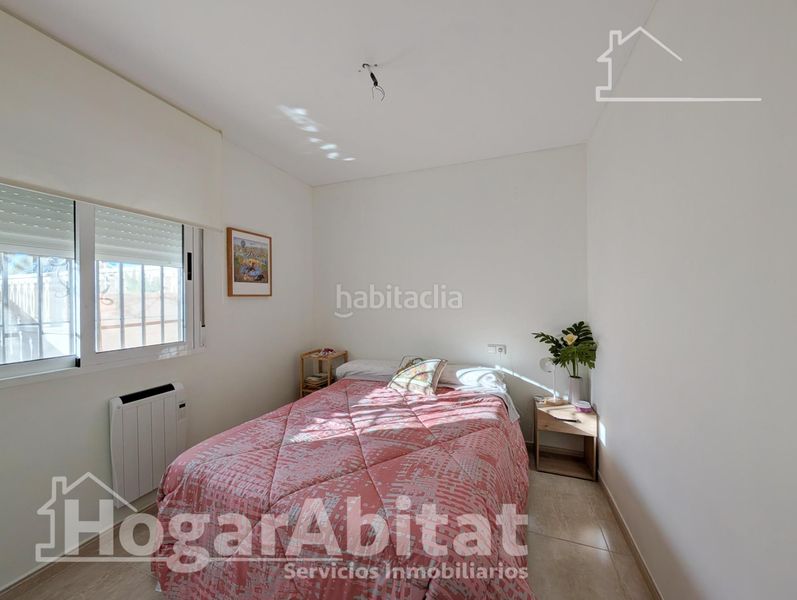 Foto f4ee7b42-80e3-40e8-8fe5-13d6a6f13c69. Pis amb aparcament piscina a Los Arenales del Sol Elche / Elx