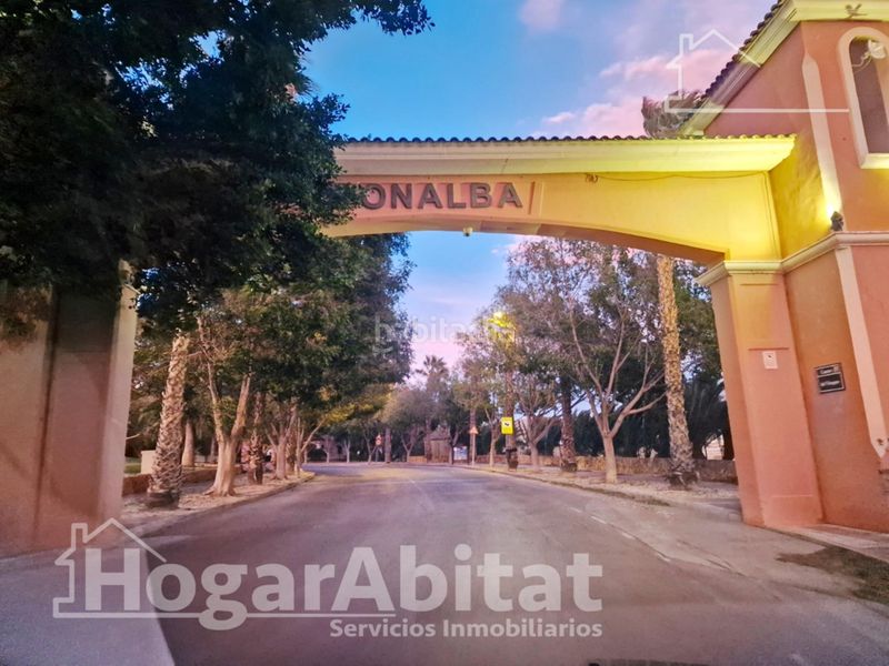 Foto ae7083ec-2531-49a8-aca4-bb2f3c63fae3. Pis amb calefacció piscina a Bonalba-Cotoveta Mutxamel