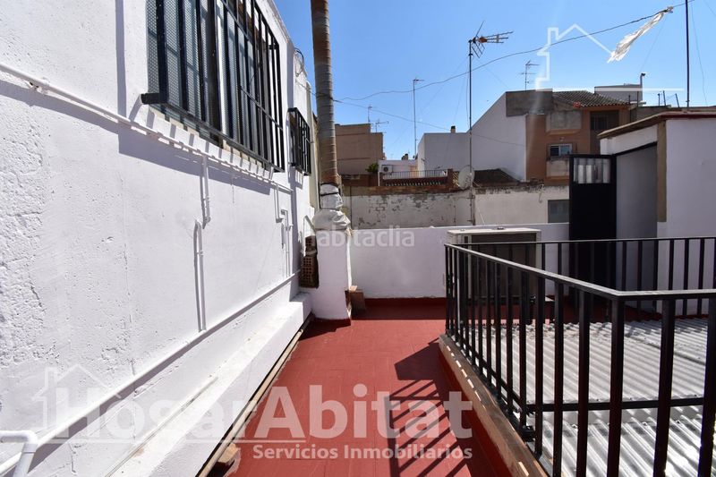 Foto 6e121b59-e5e8-480e-968d-b0a6da1c8ce8. Casa amb calefacció a Catarroja