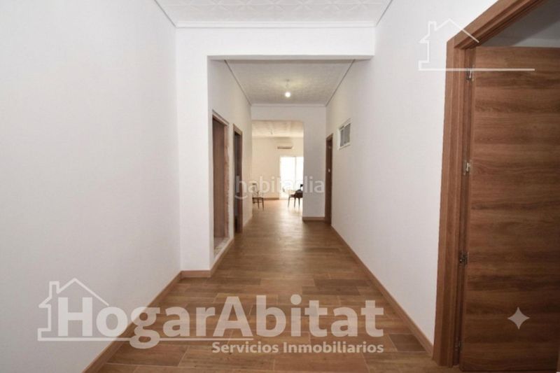Foto 76b2c716-d4e0-4d67-9bf0-376ae541b66e. Casa amb calefacció a Catarroja