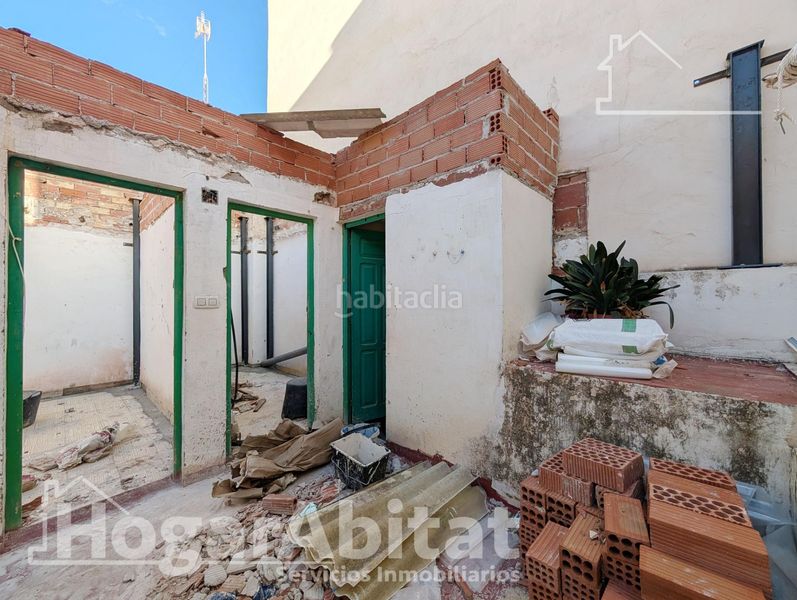 Foto 0726c805-f04f-436a-b8ab-42687958e590. Casa magnífica vivienda! acogedora y luminosa con terraza y balcón, en el centro en Santa Pola