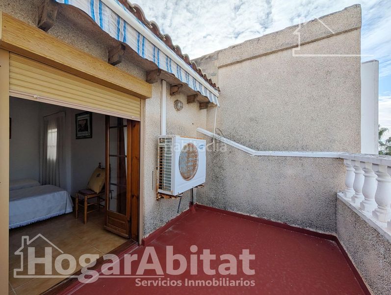Foto 9e4ef952-aa46-400b-bae6-1cd1458ace2a. Casa amb aparcament a Playa Tamarit-Playa Lissa Santa Pola