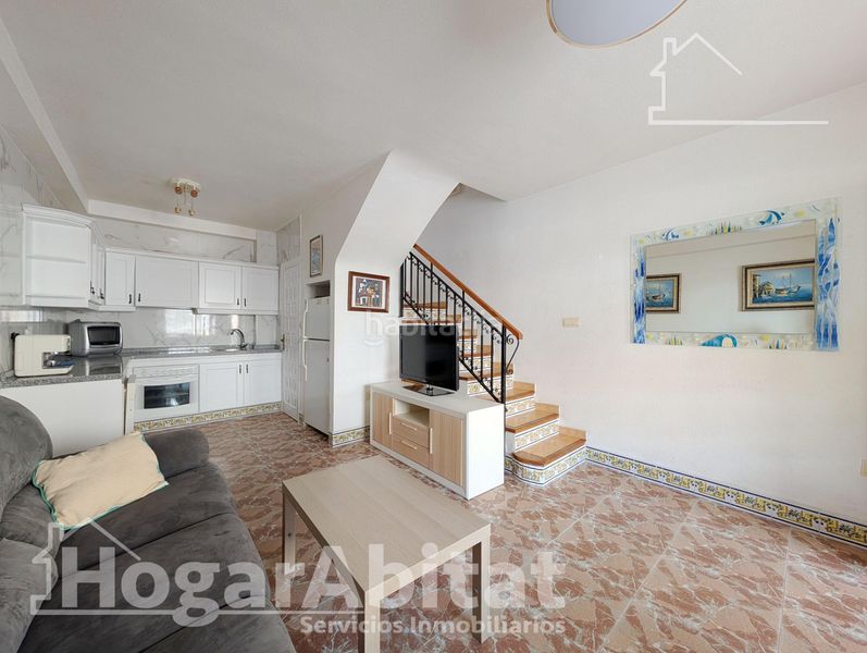 Foto be9d2b76-5466-4a28-b7f3-e6722520df22. Casa amb aparcament a Playa Tamarit-Playa Lissa Santa Pola