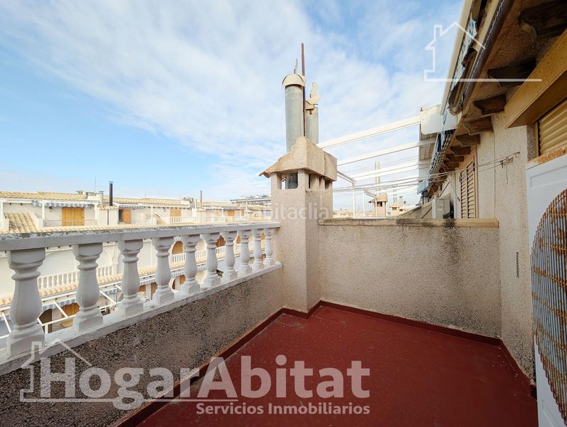 Foto c23ce673-cbfe-4218-b5ef-a6cd8c94f5ab. Casa amb aparcament a Playa Tamarit-Playa Lissa Santa Pola