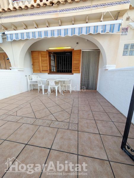 Foto c853f117-87a4-450f-9508-897aa293b8d2. Casa amb aparcament a Playa Tamarit-Playa Lissa Santa Pola