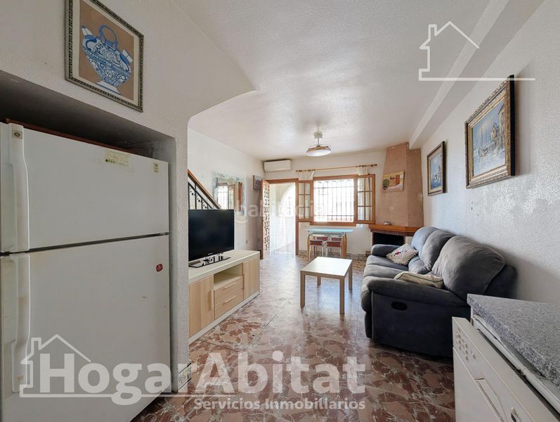 Foto d450dbbb-f934-4661-ab28-b6ac9f15ddf8. Casa amb aparcament a Playa Tamarit-Playa Lissa Santa Pola