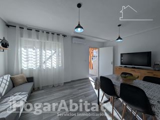 Casa adossada  Calle de biar. Primera línea de playa! bonito adosado reformado con terraza y g