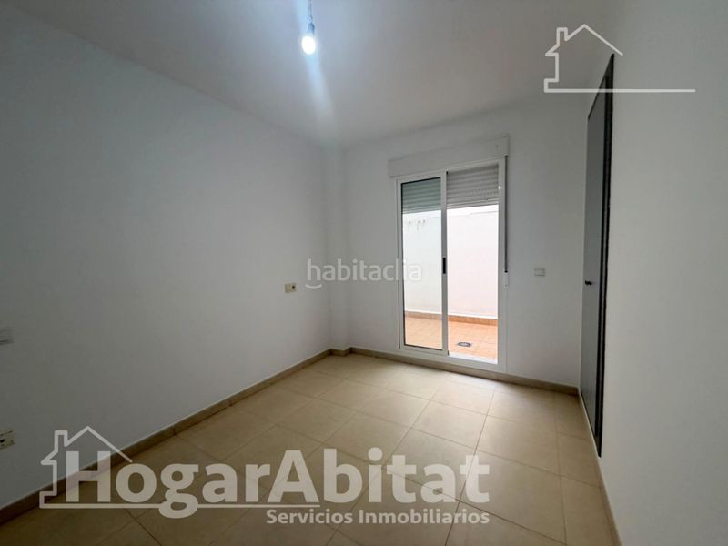 Foto 4b69e279-c42d-4b83-ba41-f925ca821f83. Pis a playa puerto de Sagunto Sagunt