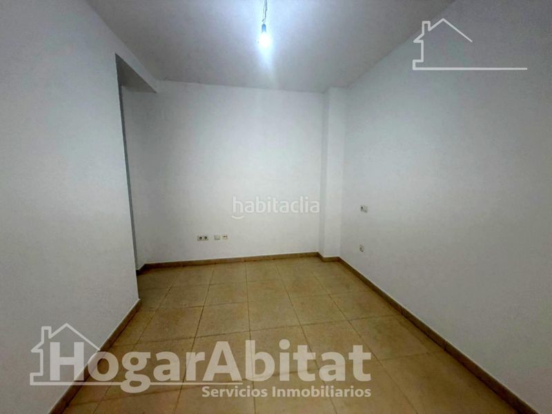 Foto 5fdb0121-0862-414b-a6af-0157eb991e7f. Pis a playa puerto de Sagunto Sagunt