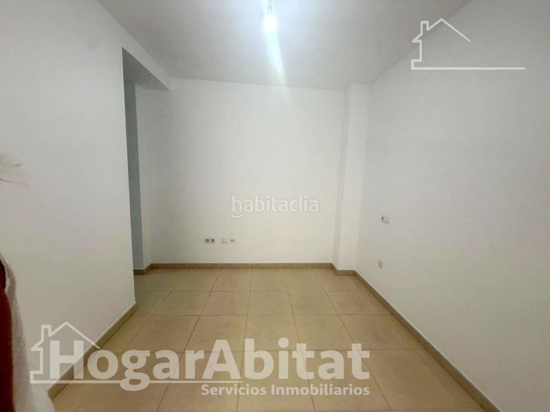 Foto 8bc32693-f13d-4838-94b7-96a261b7433f. Pis a playa puerto de Sagunto Sagunt