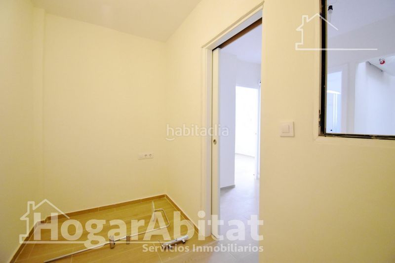 Foto b88e3453-8e11-4c96-835a-5b0a8b4f6885. Casa a Plaza Elíptica - República Argentina Gandia
