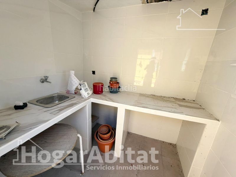 Foto 293d2a35-565b-4d99-9c59-95e4e7183264. Chalet  con piscina, garaje y terraza en Urbanizaciones Llíria