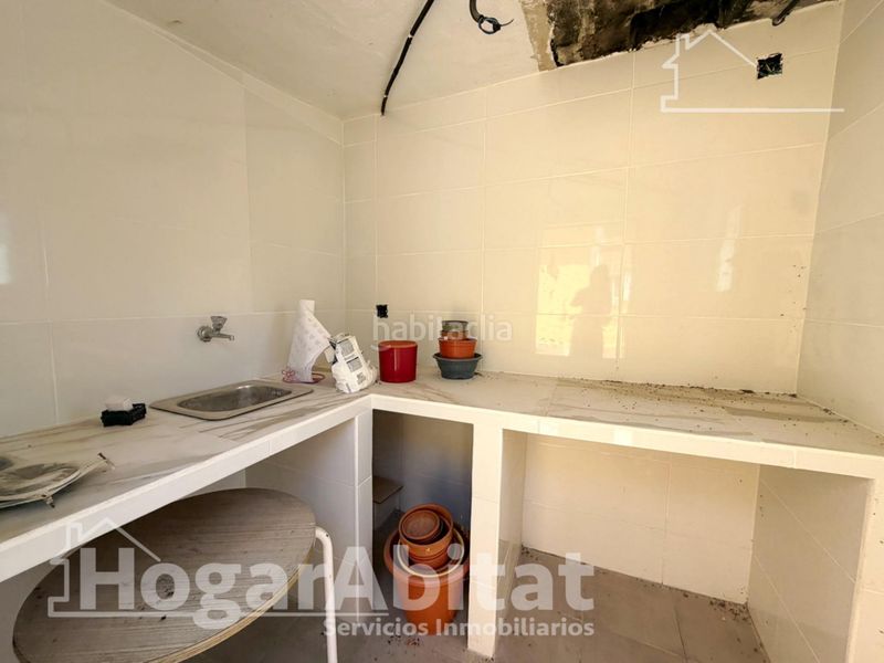 Foto 7ace3876-863e-4604-85d5-9e6db30d91c3. Chalet  con piscina, garaje y terraza en Urbanizaciones Llíria