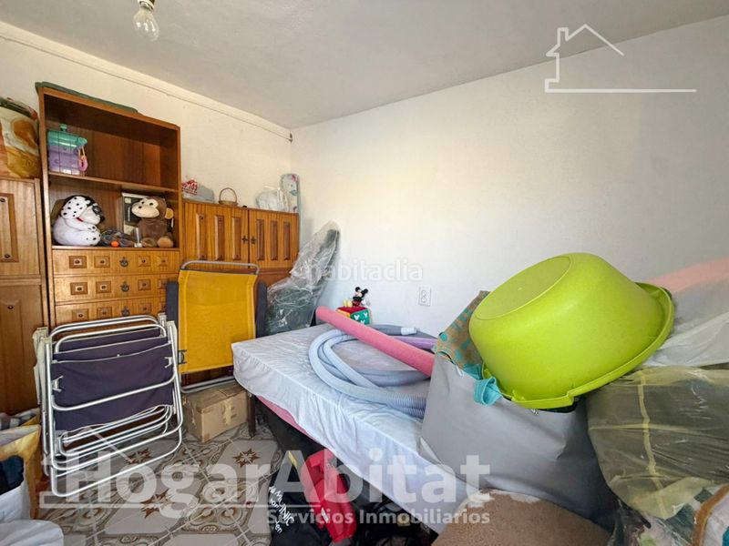 Foto c602fef5-cb70-4d40-b7fb-6b65c0d3b418. Chalet  con piscina, garaje y terraza en Urbanizaciones Llíria