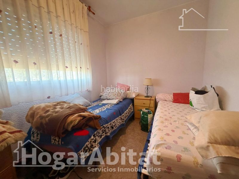 Foto c87d67bb-6123-4137-a200-0d0f69eeeba8. Chalet  con piscina, garaje y terraza en Urbanizaciones Llíria