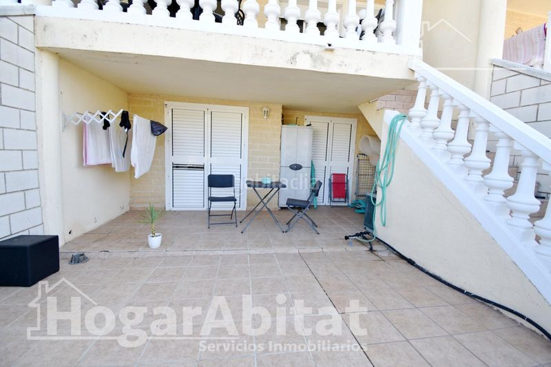 Foto 31fb9721-84f5-4c1f-a887-6868f4b2459b. Casa adossada amb aparcament piscina a Oliva playa Oliva