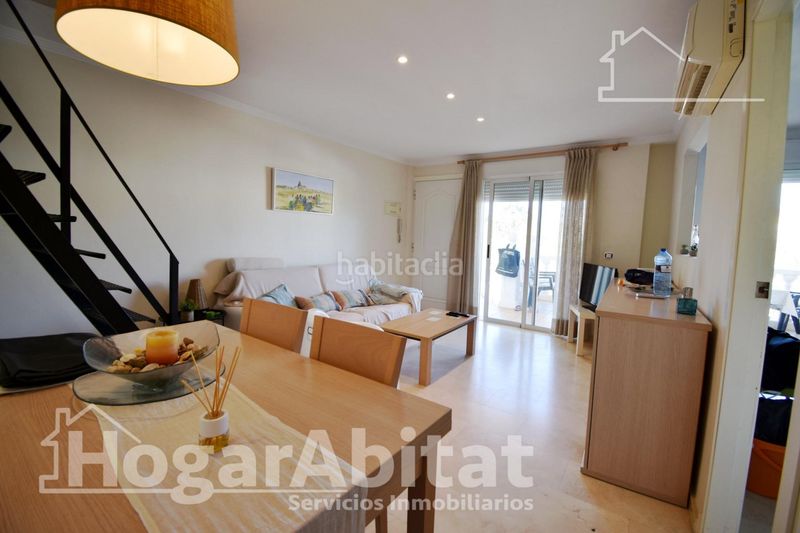 Foto 7b95d579-2a50-4945-95ab-787032589759. Casa adossada amb aparcament piscina a Oliva playa Oliva
