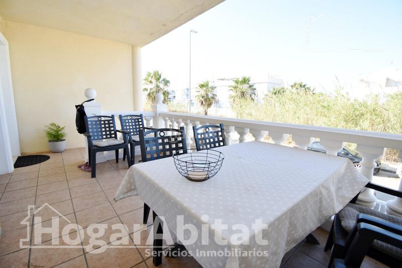 Foto d2cfdfcf-ca11-4242-86fb-fababec6345b. Casa adossada amb aparcament piscina a Oliva playa Oliva