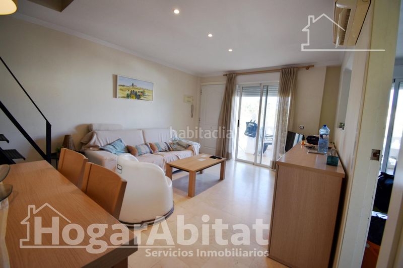 Foto d50f0b92-509b-4b6e-a464-71f08a4f7051. Casa adossada amb aparcament piscina a Oliva playa Oliva