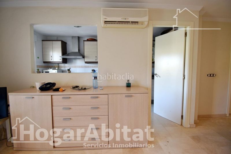Foto f314eeb4-8c83-4f33-9f5a-656264428e22. Casa adossada amb aparcament piscina a Oliva playa Oliva