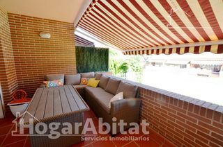 Casa adosada  Avenida l'almassera. Precioso adosado con garaje, piscina y terraza