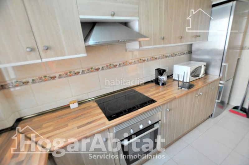 Foto a8d1fa21-f6c3-4e0e-bda8-66aa31b275e3. Pis amb calefacció a La Llum Valencia